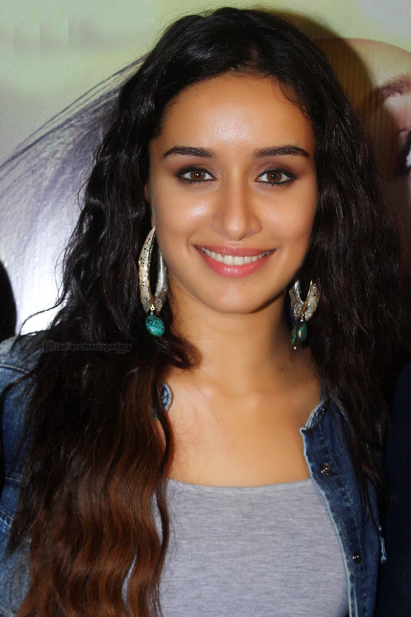 bollywood heroin shraddha kapoor exclusive photo gallery - Sakshi36