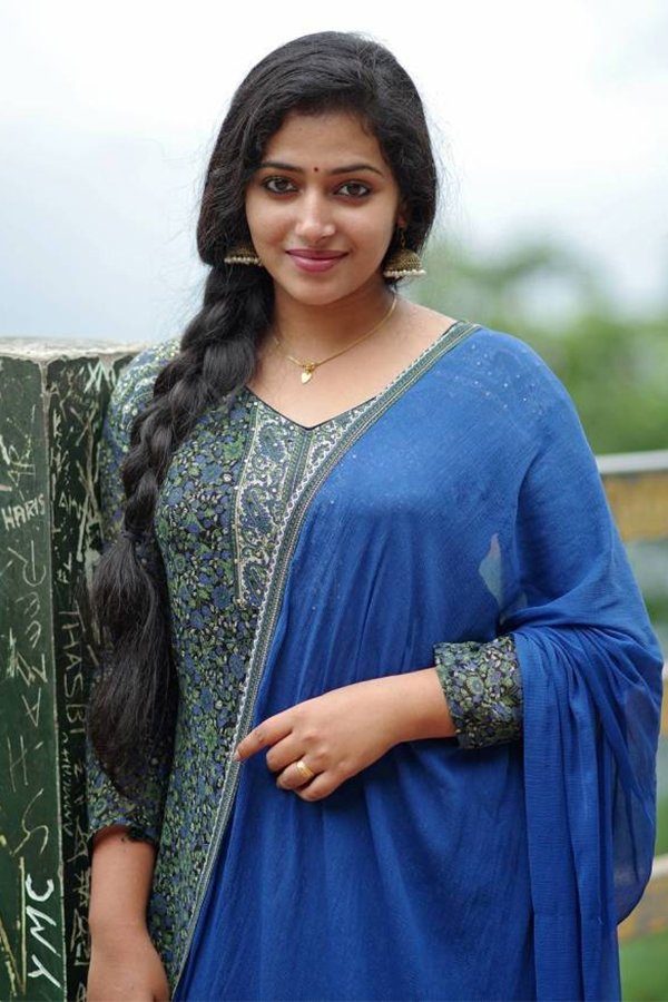 actress Anu Sithara exclusive photo Gallery - Sakshi27