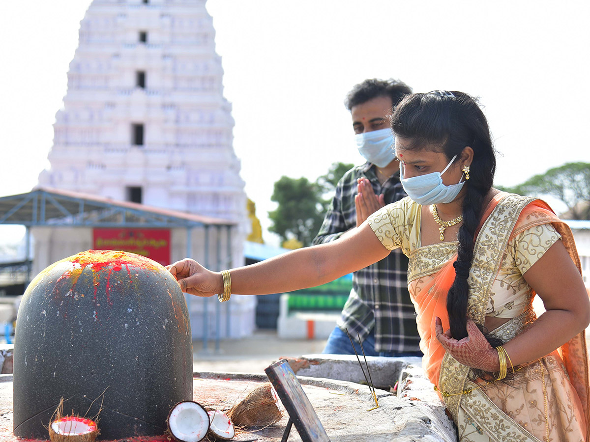 temples open in hyderabad after lockdown photo gallery - Sakshi1