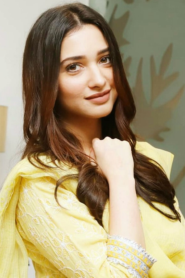  Actress Tamanna bhatia Exclusive Photo Gallery - Sakshi39