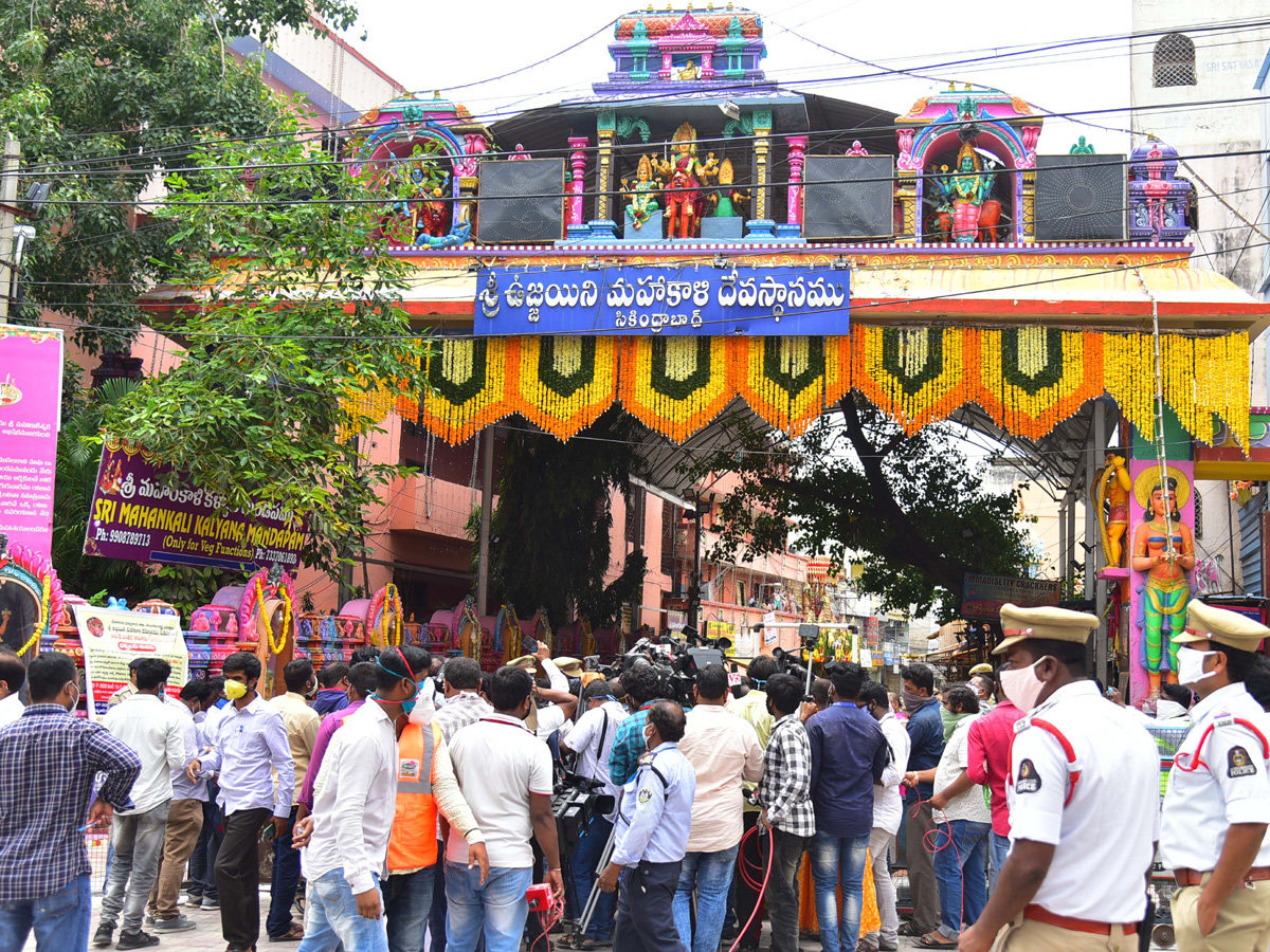 hyderabad bonalu 2020 Photo Gallery - Sakshi2