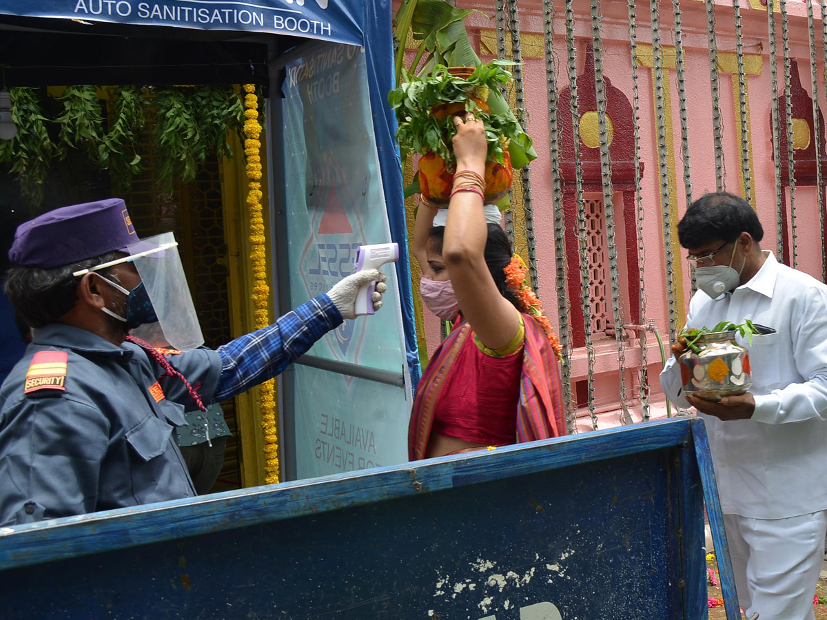 hyderabad bonalu 2020 Photo Gallery - Sakshi9