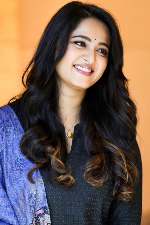 actress anushka shetty exclusive photo gallery - Sakshi48