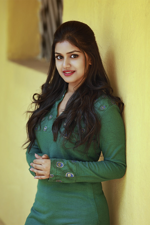 actress sanjana anand exclusive photo gallery - Sakshi22