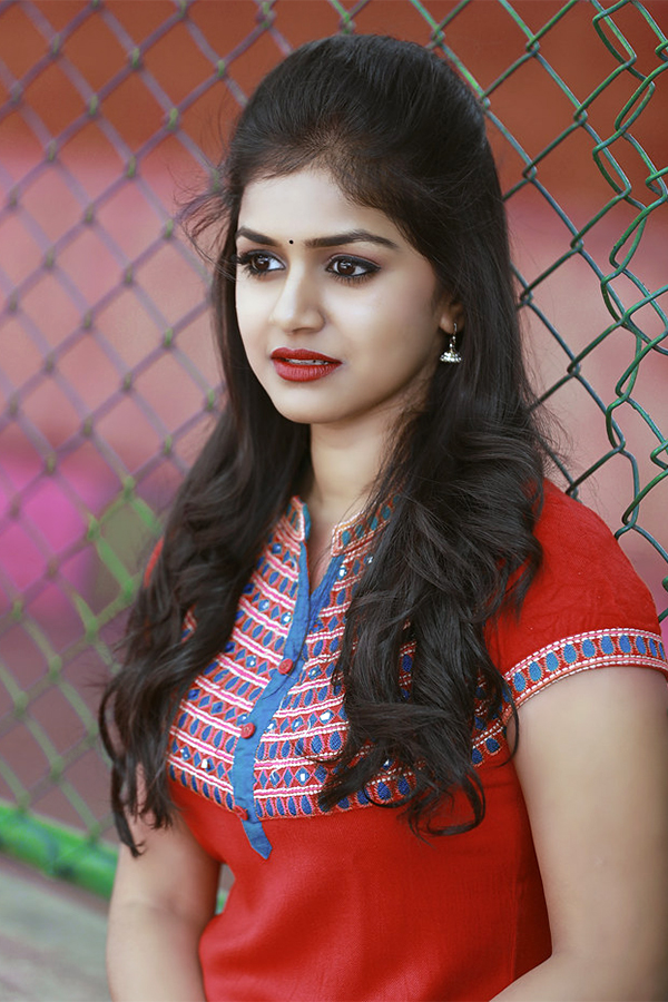 actress sanjana anand exclusive photo gallery - Sakshi6