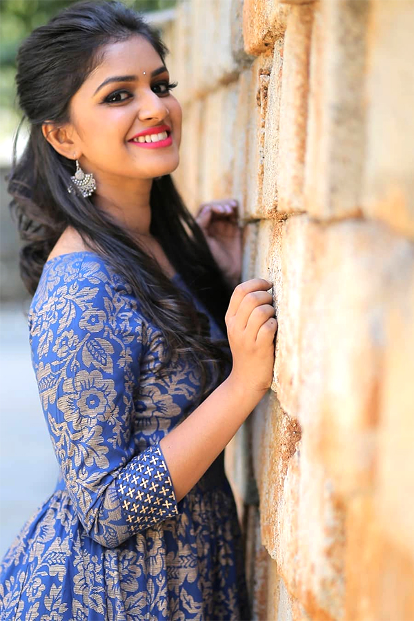 actress sanjana anand exclusive photo gallery - Sakshi7