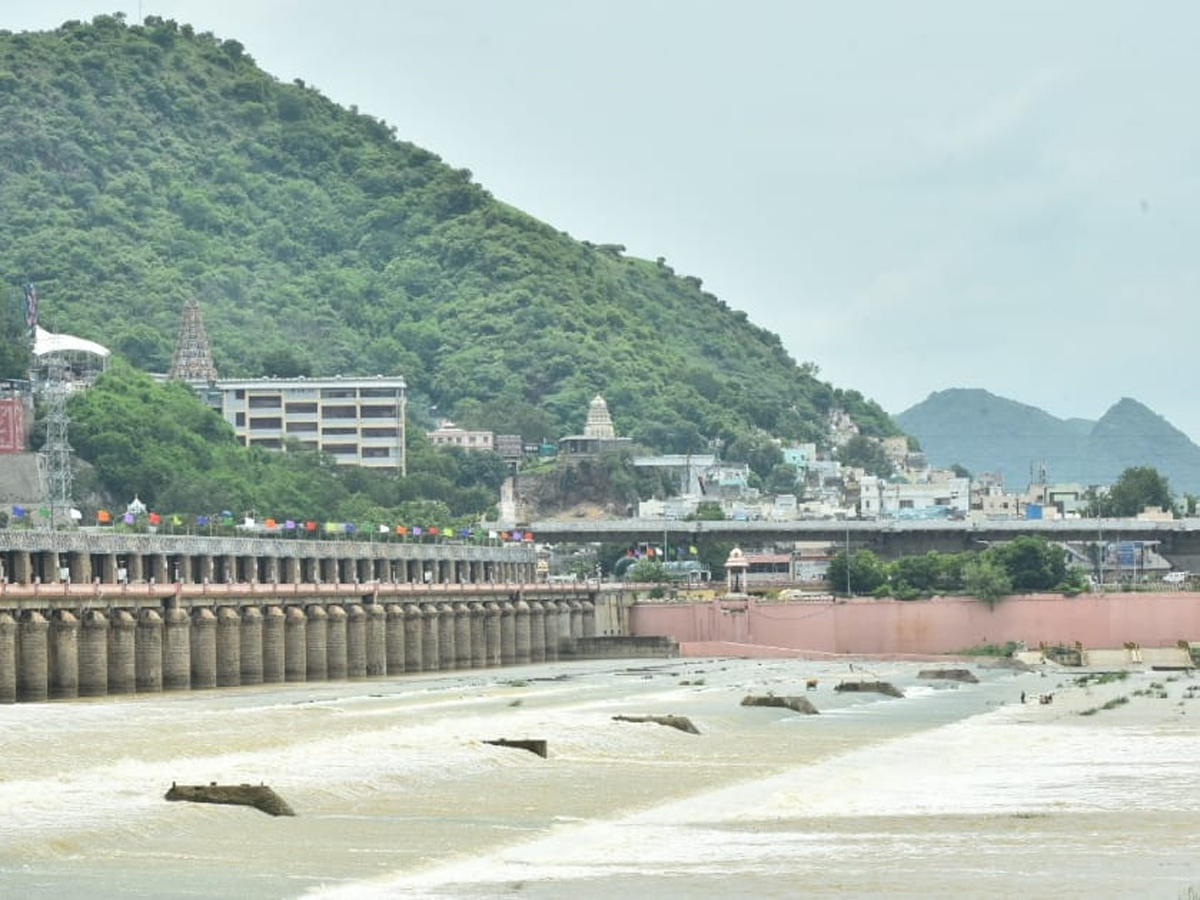 Flood Water at Prakasham Barrage Photo Gallery - Sakshi8