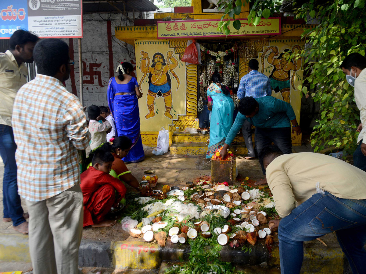 bonalu in hyderabad 2020 Photo Gallery - Sakshi13