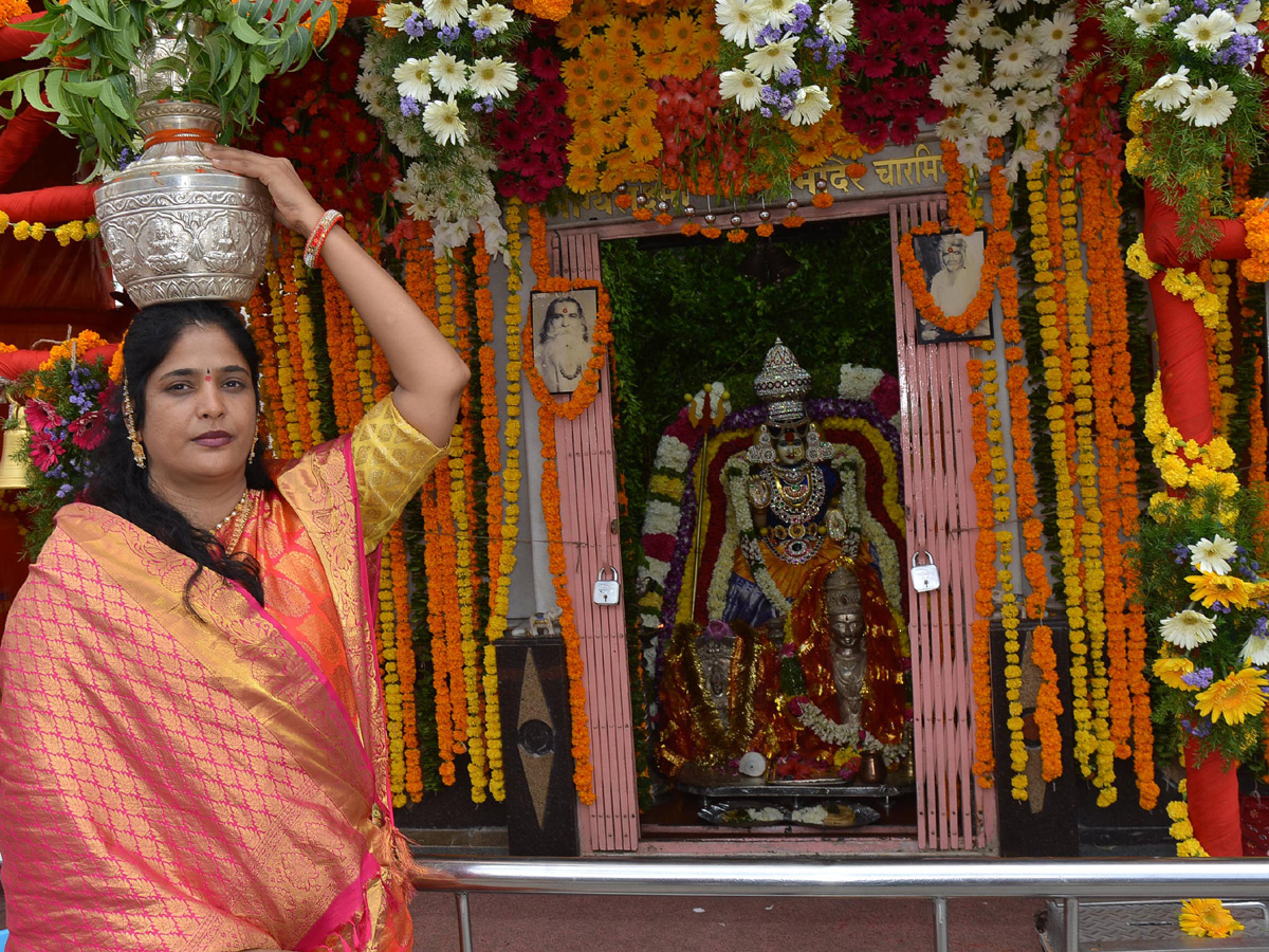 bonalu in hyderabad 2020 Photo Gallery - Sakshi20