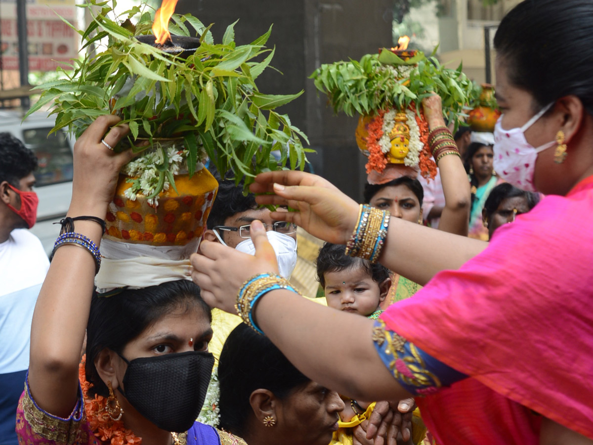 bonalu in hyderabad 2020 Photo Gallery - Sakshi36