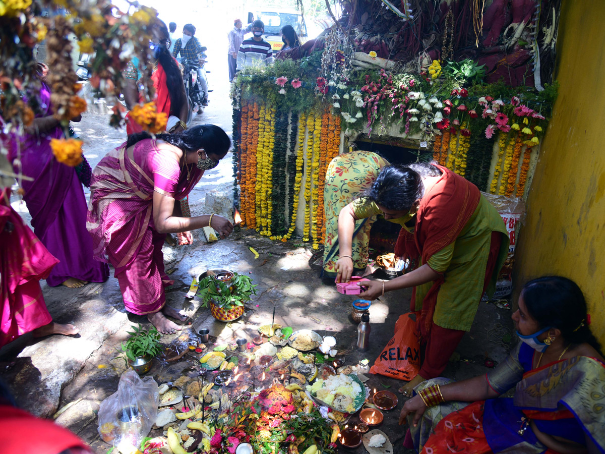 bonalu in hyderabad 2020 Photo Gallery - Sakshi7