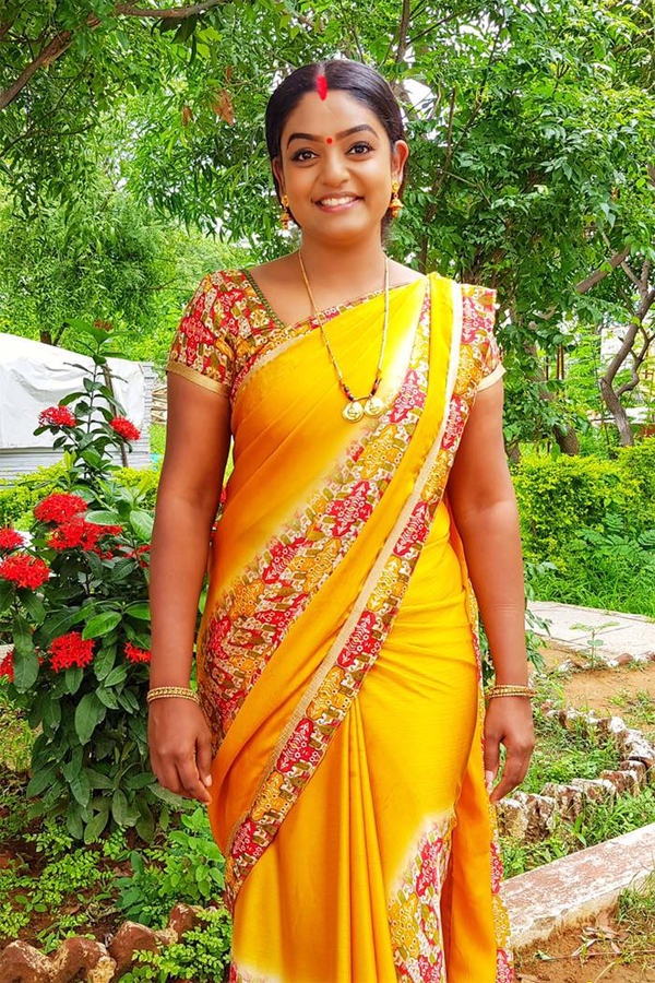 Karthika Deepam actress Premi Viswanath Photo Gallery - Sakshi7