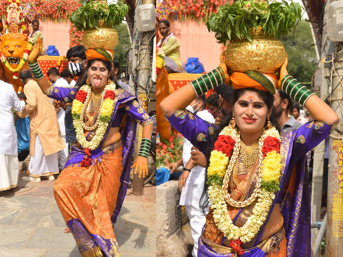 Telangana Bonalu Festival Photo Gallery - Sakshi1