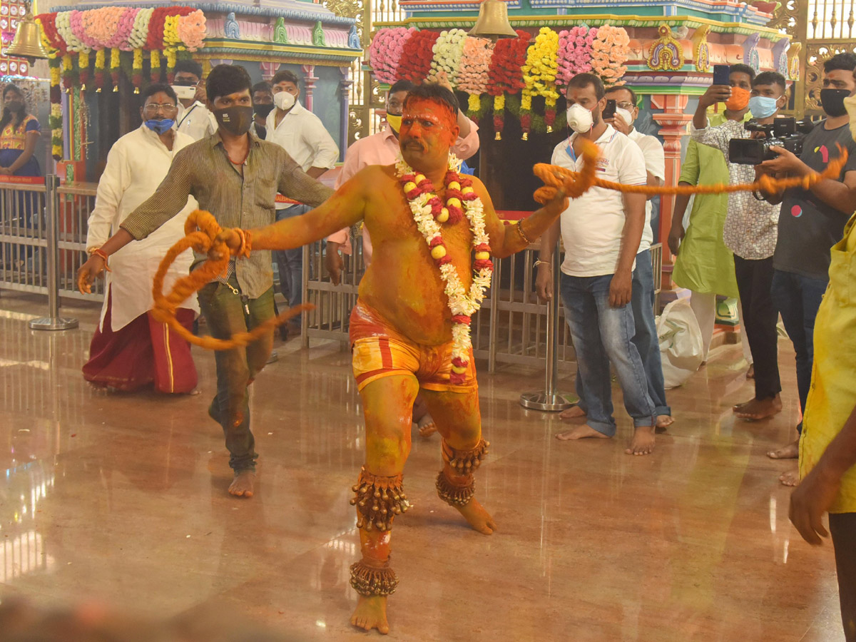 Telangana Bonalu Festival Photo Gallery - Sakshi6