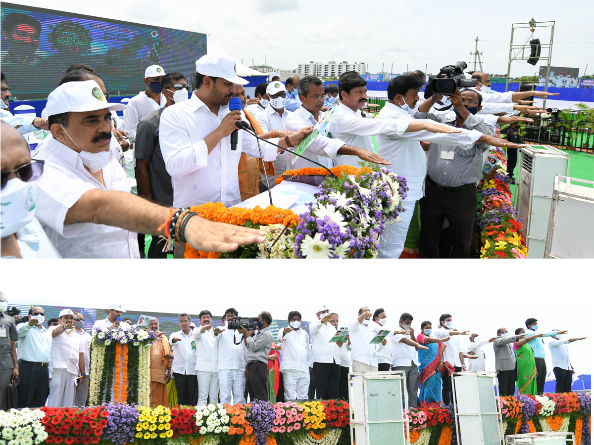 CM Jagan launches 71st Vana Mahotsavam in Krishna district Photo Gallery - Sakshi5