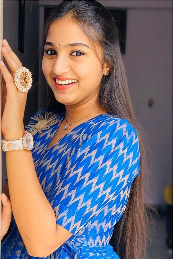 Pranavi Manukonda Photo Gallery - Sakshi20