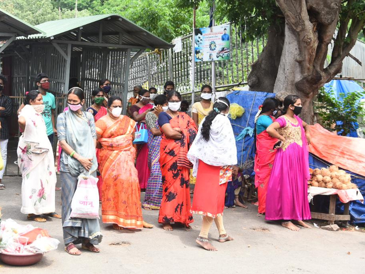 Sravana masam specialpujas vijayawada durgamma temple photo gallery - Sakshi7