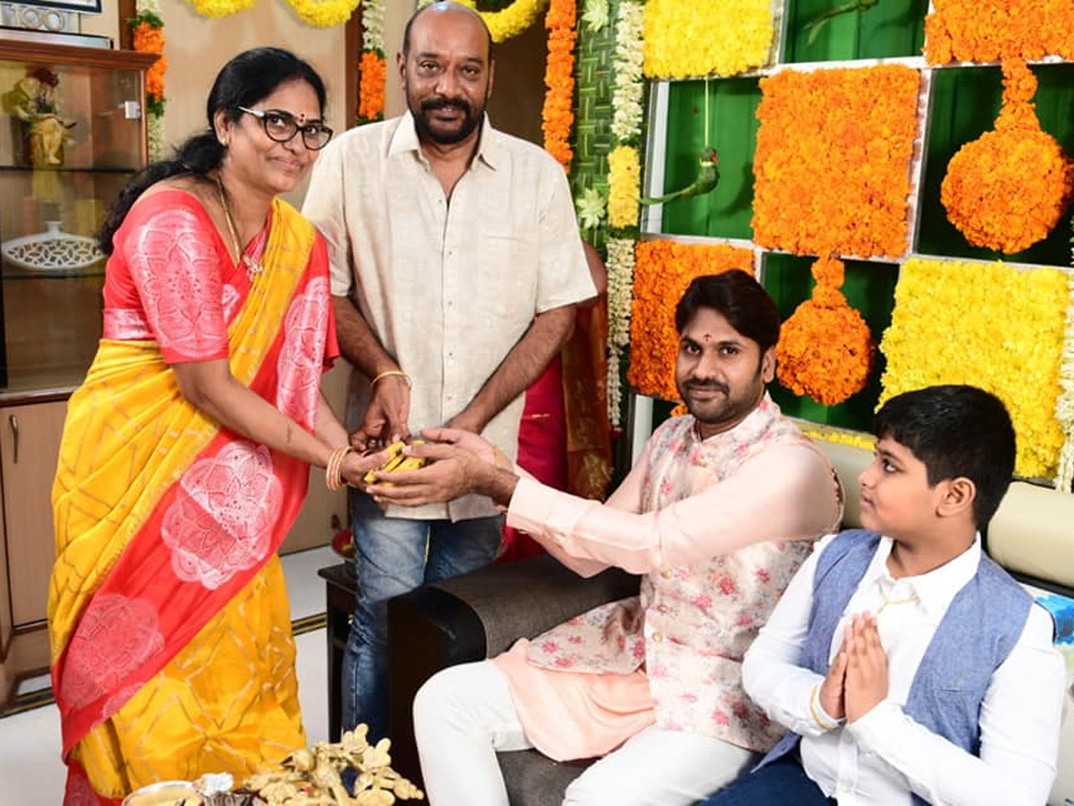 producer vallurupalli ramesh son raghavendra maharshis wedding photo gallery - Sakshi18