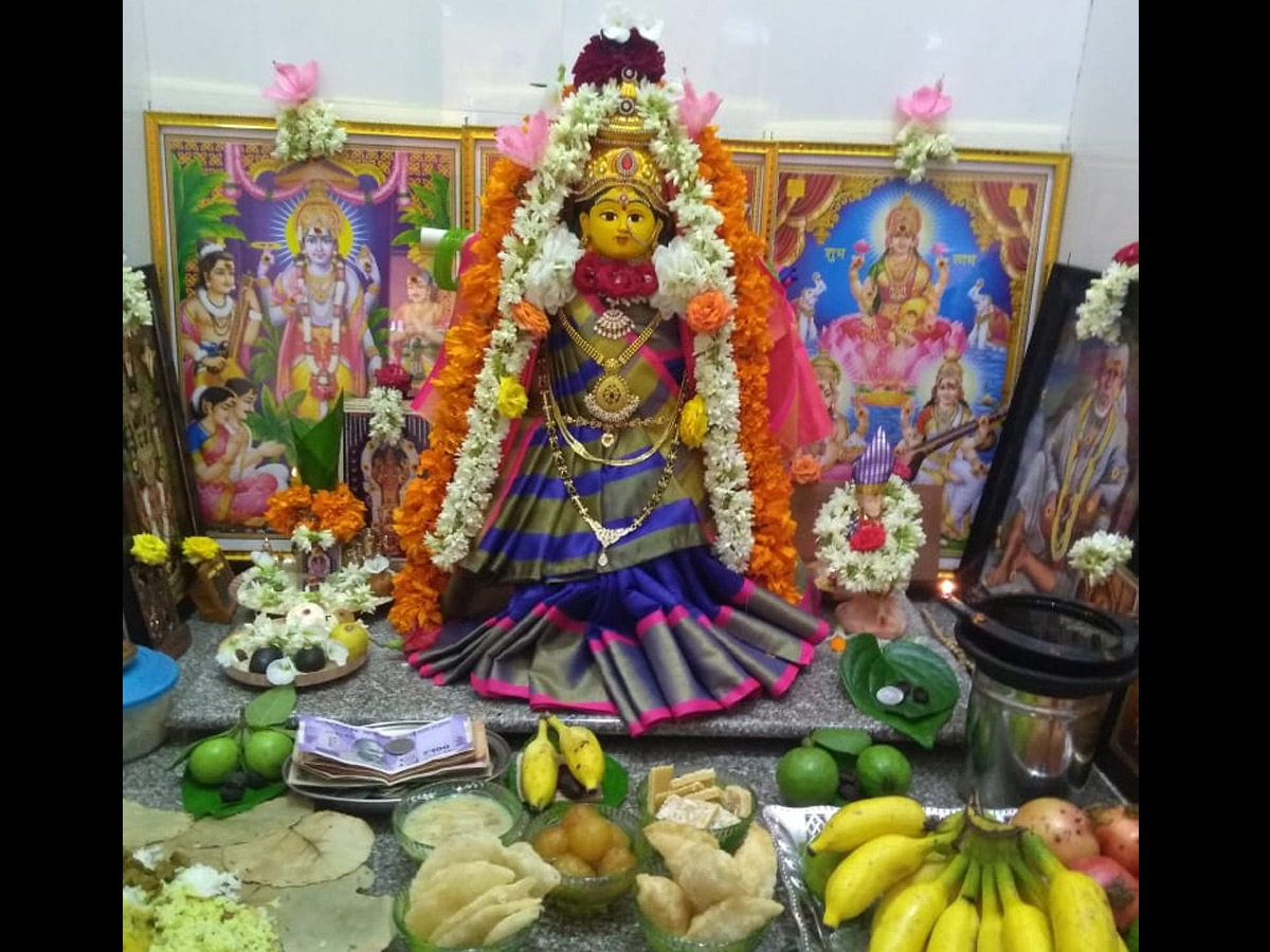 varalakshmi vratham pooja Photo Gallery - Sakshi29