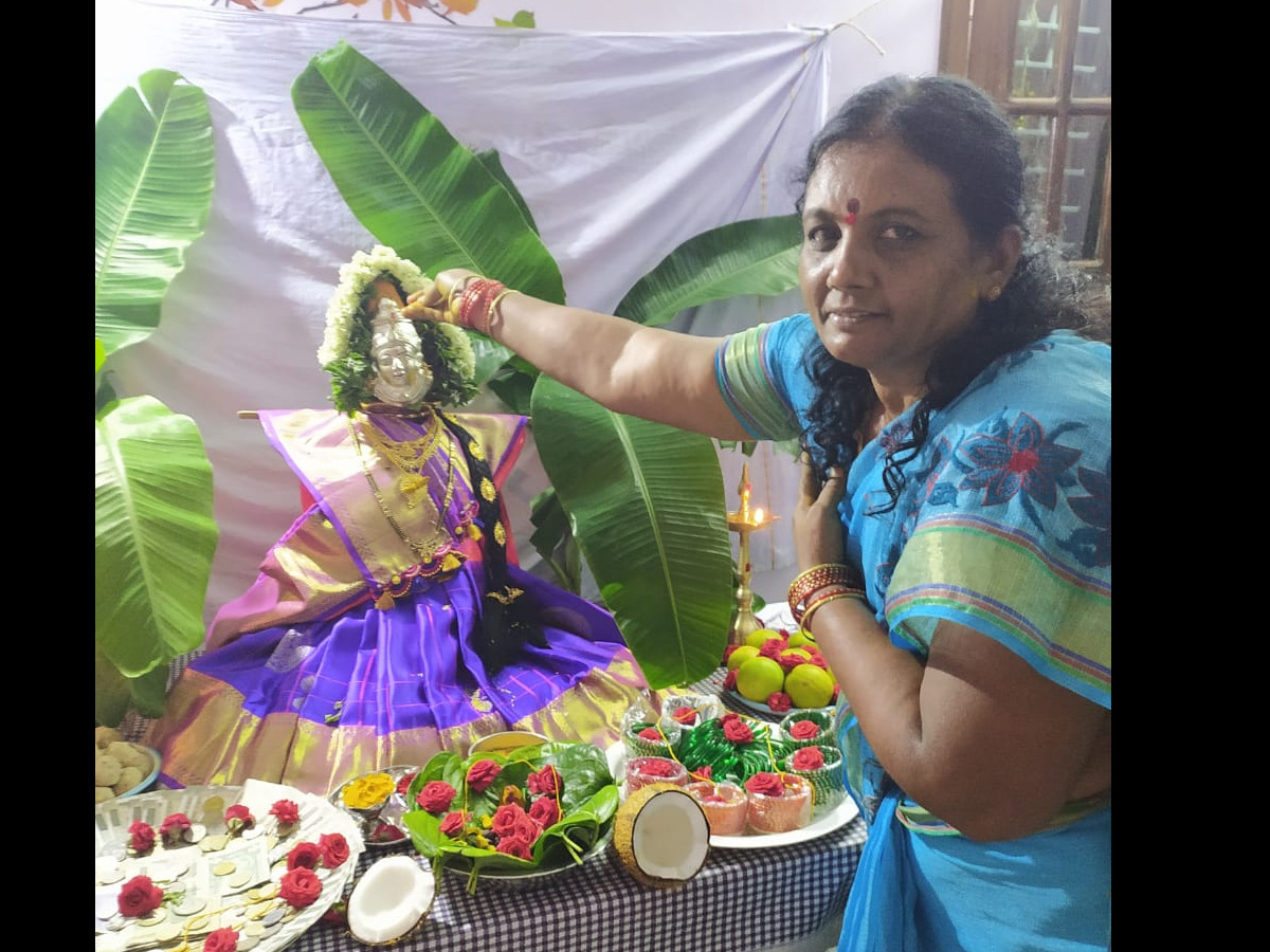 varalakshmi vratham pooja Photo Gallery - Sakshi36