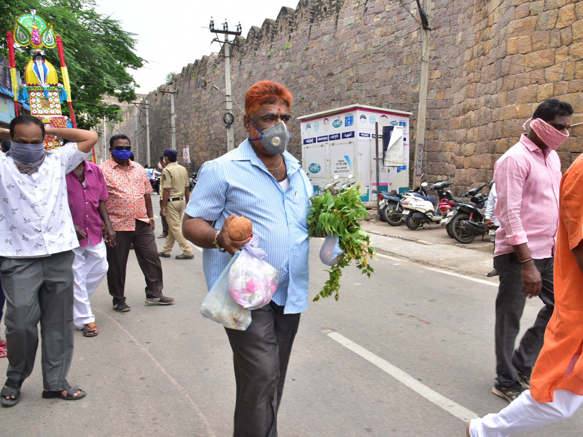 bonalu celebrations in hyderabad Photo Gallery - Sakshi3