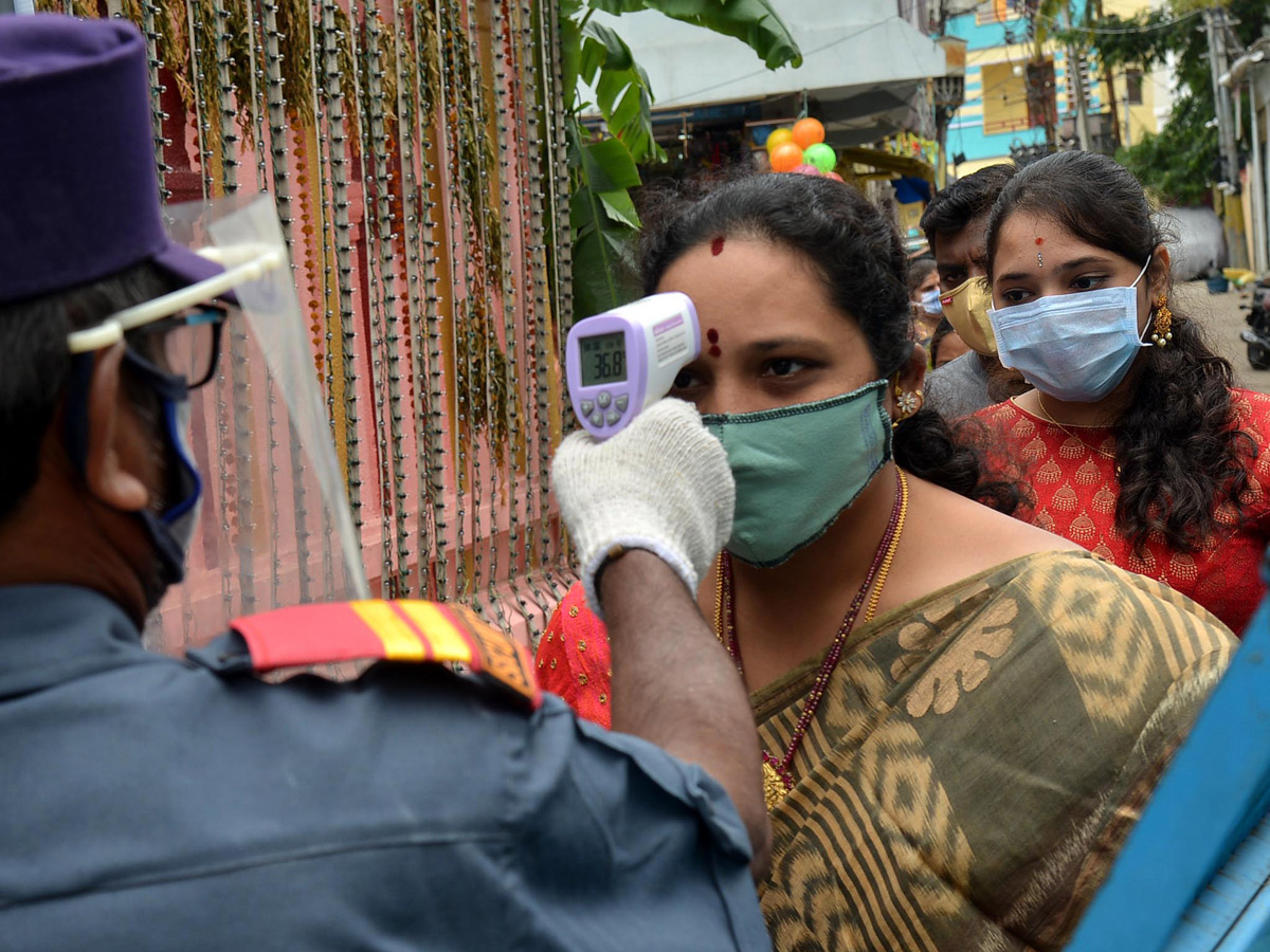 bonalu celebrations in hyderabad Photo Gallery - Sakshi8