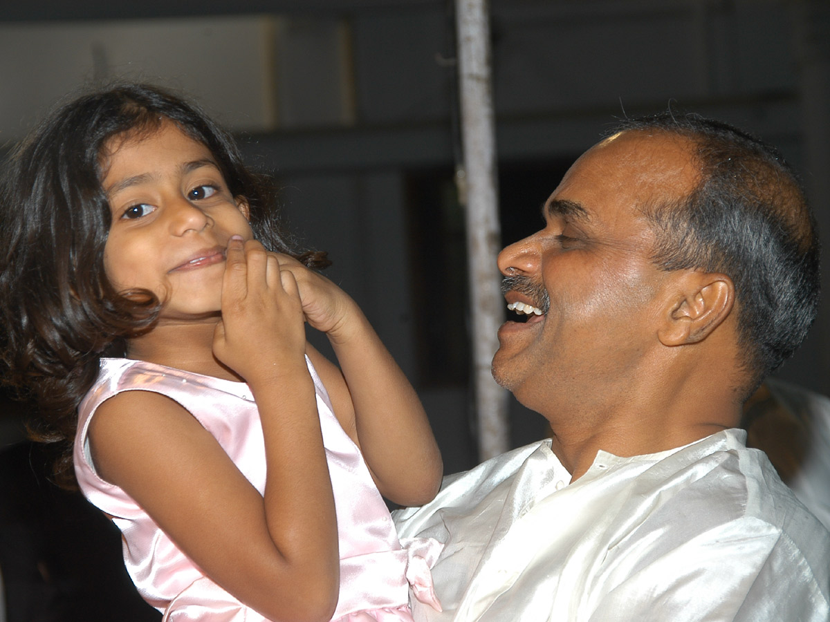 ys rajasekhara reddy family photos gallery - Sakshi36