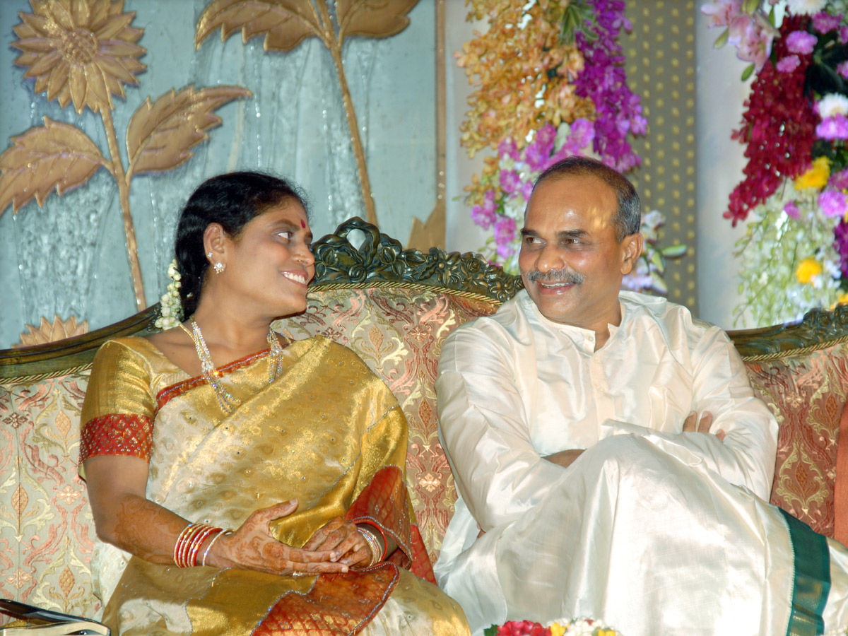 ys rajasekhara reddy family photos gallery - Sakshi39