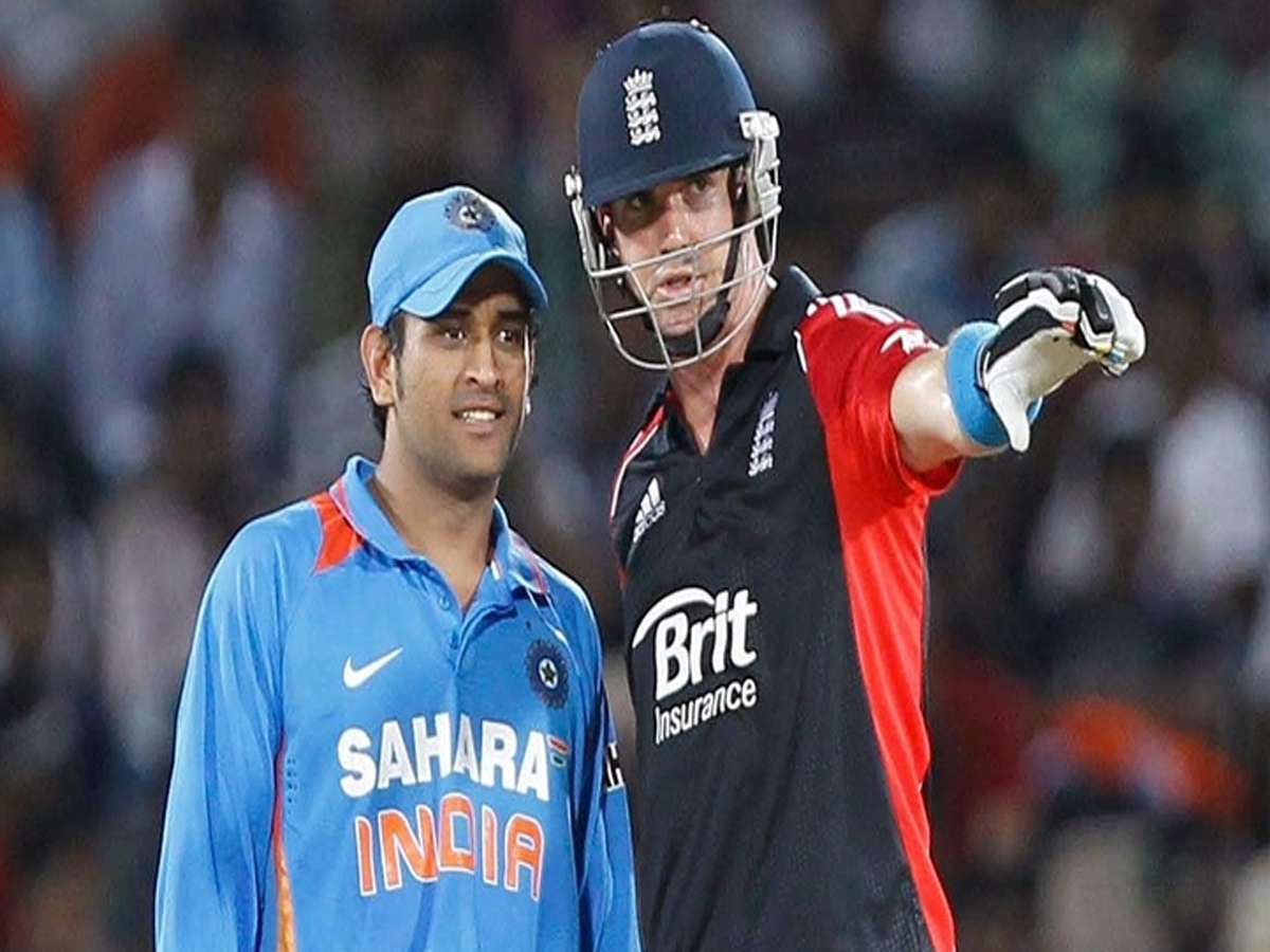 MS Dhoni announces retirement - Sakshi2