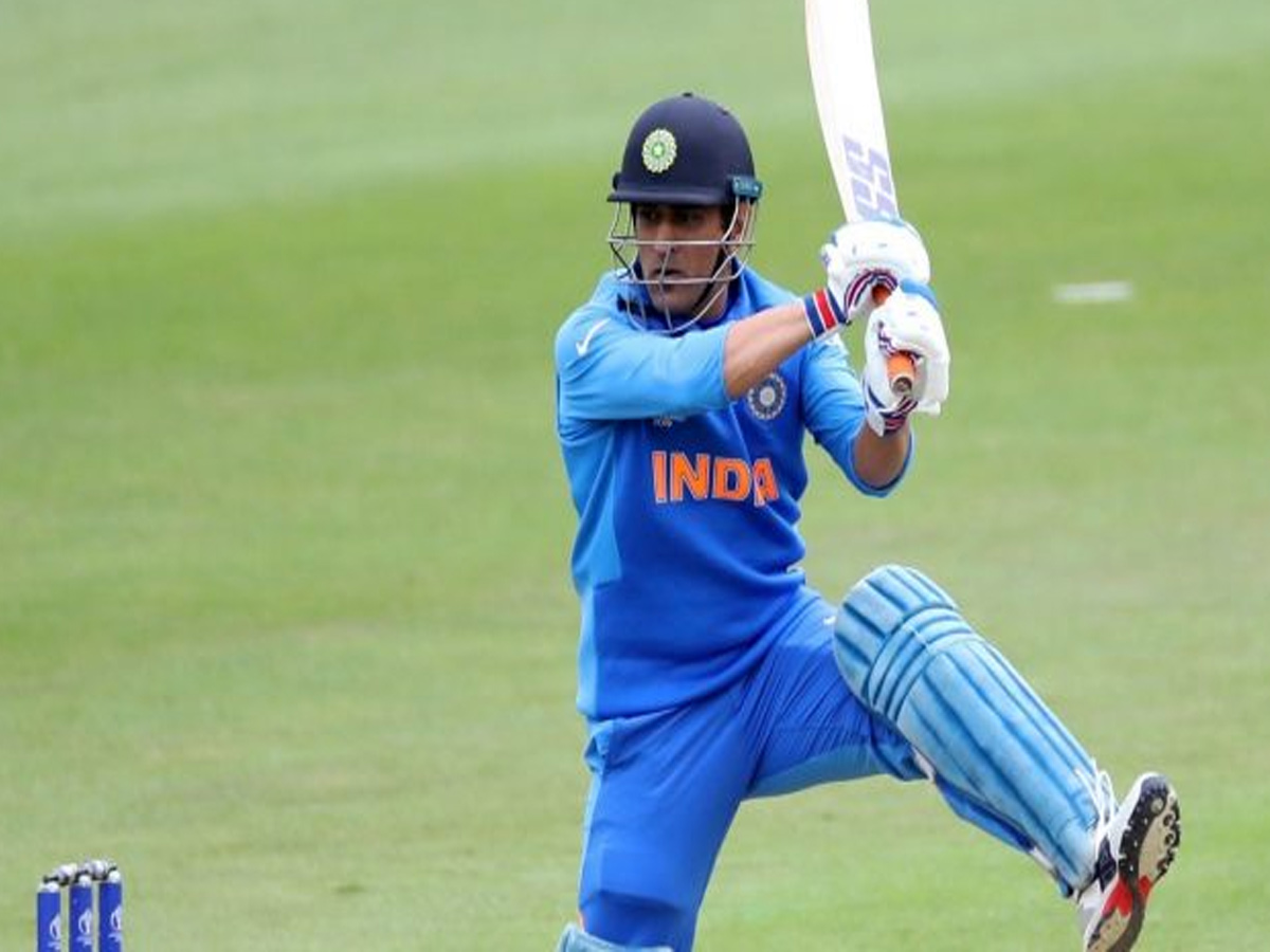 MS Dhoni announces retirement - Sakshi10