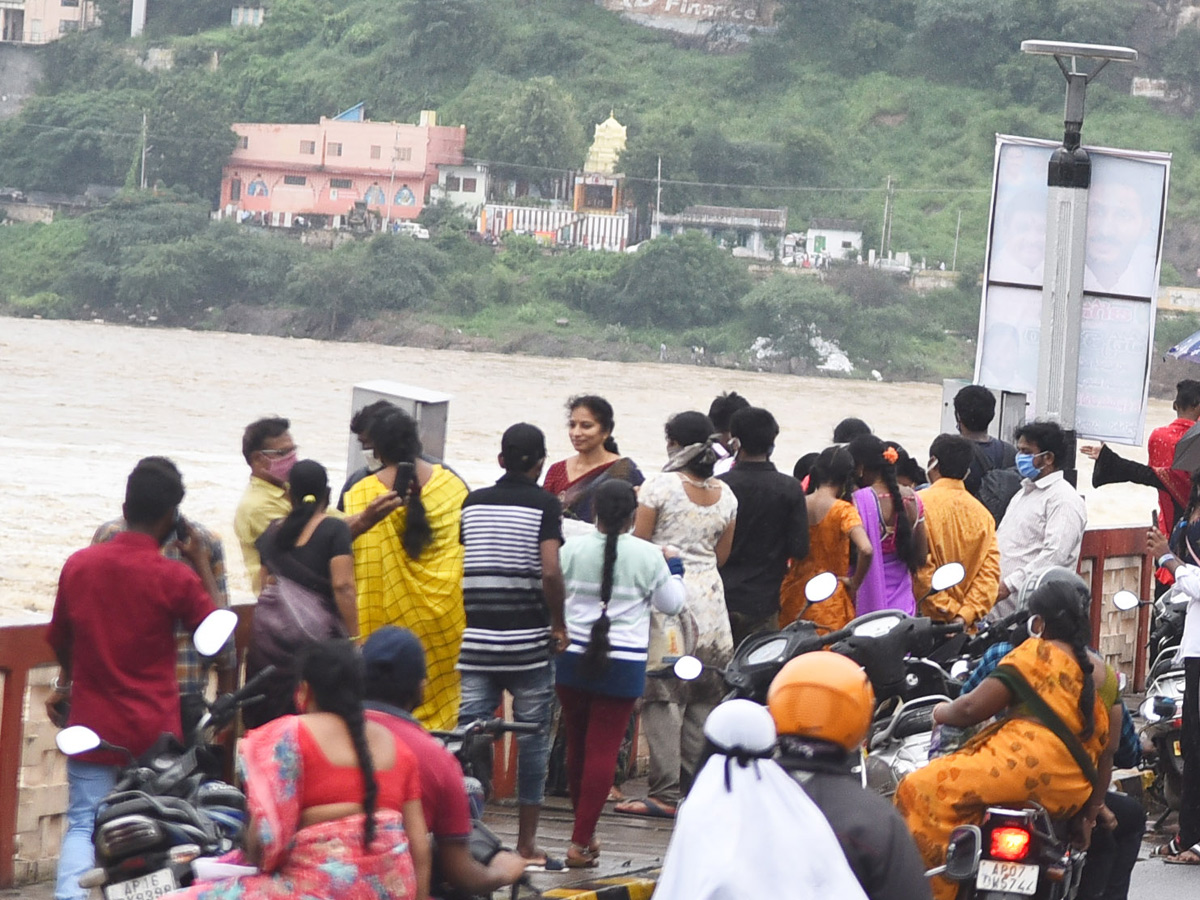 heavy water inflow krishna rivers vijayawada  - Sakshi1