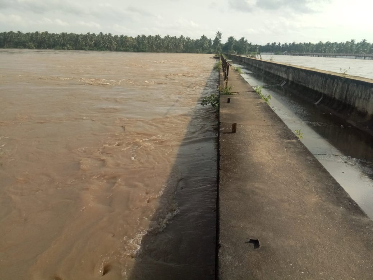 Godavari River Water Level Heavy Rains In Rajahmundry  - Sakshi23