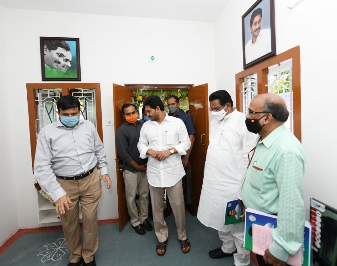 Cm Ys Jagan Visits Model House Tadepalli - Sakshi1