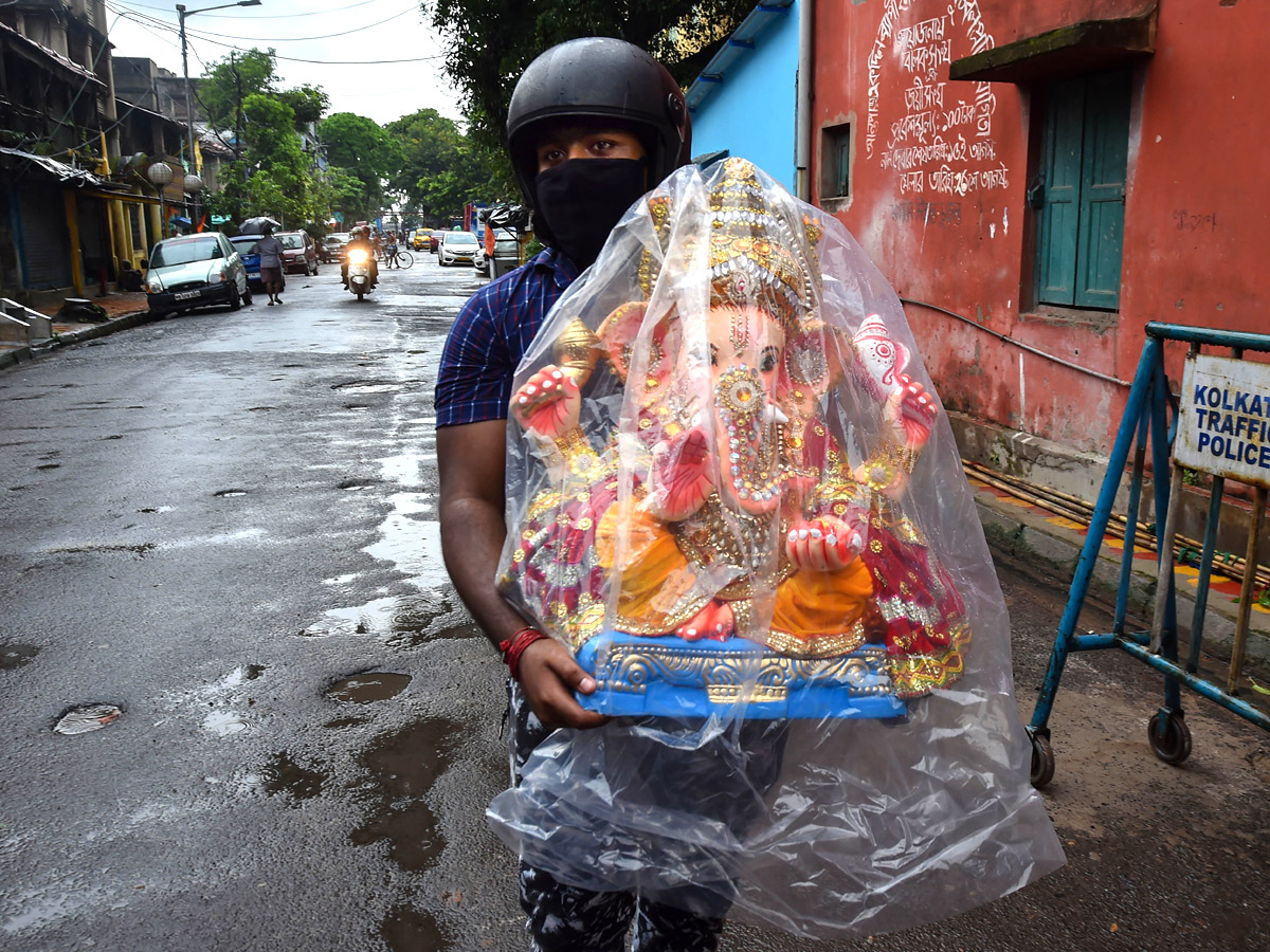 Corona Effect In Ganesh Chaturthi Festival 2020 Photo Gallery - Sakshi31