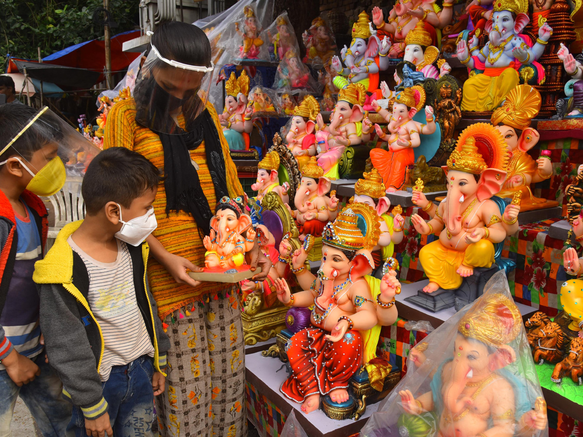 Corona Effect In Ganesh Chaturthi Festival 2020 Photo Gallery - Sakshi6