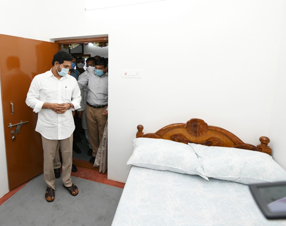 Cm Ys Jagan Visits Model House Tadepalli - Sakshi5