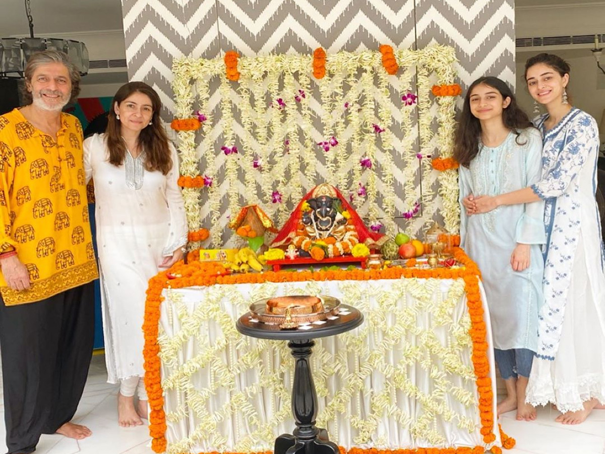 Celebrities Celebrate In Ganesh Chaturthi 2020 - Sakshi18