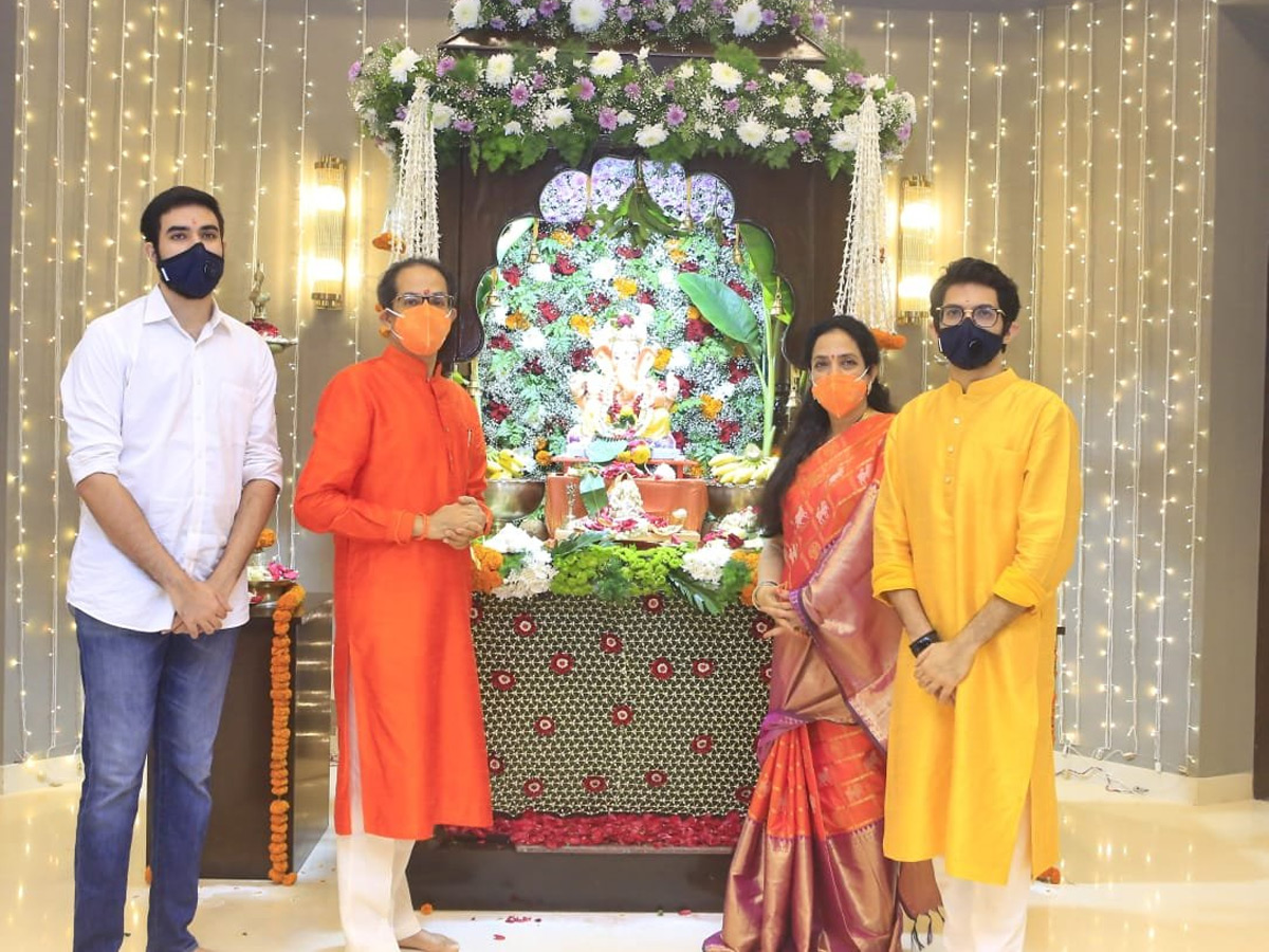 Celebrities Celebrate In Ganesh Chaturthi 2020 - Sakshi9