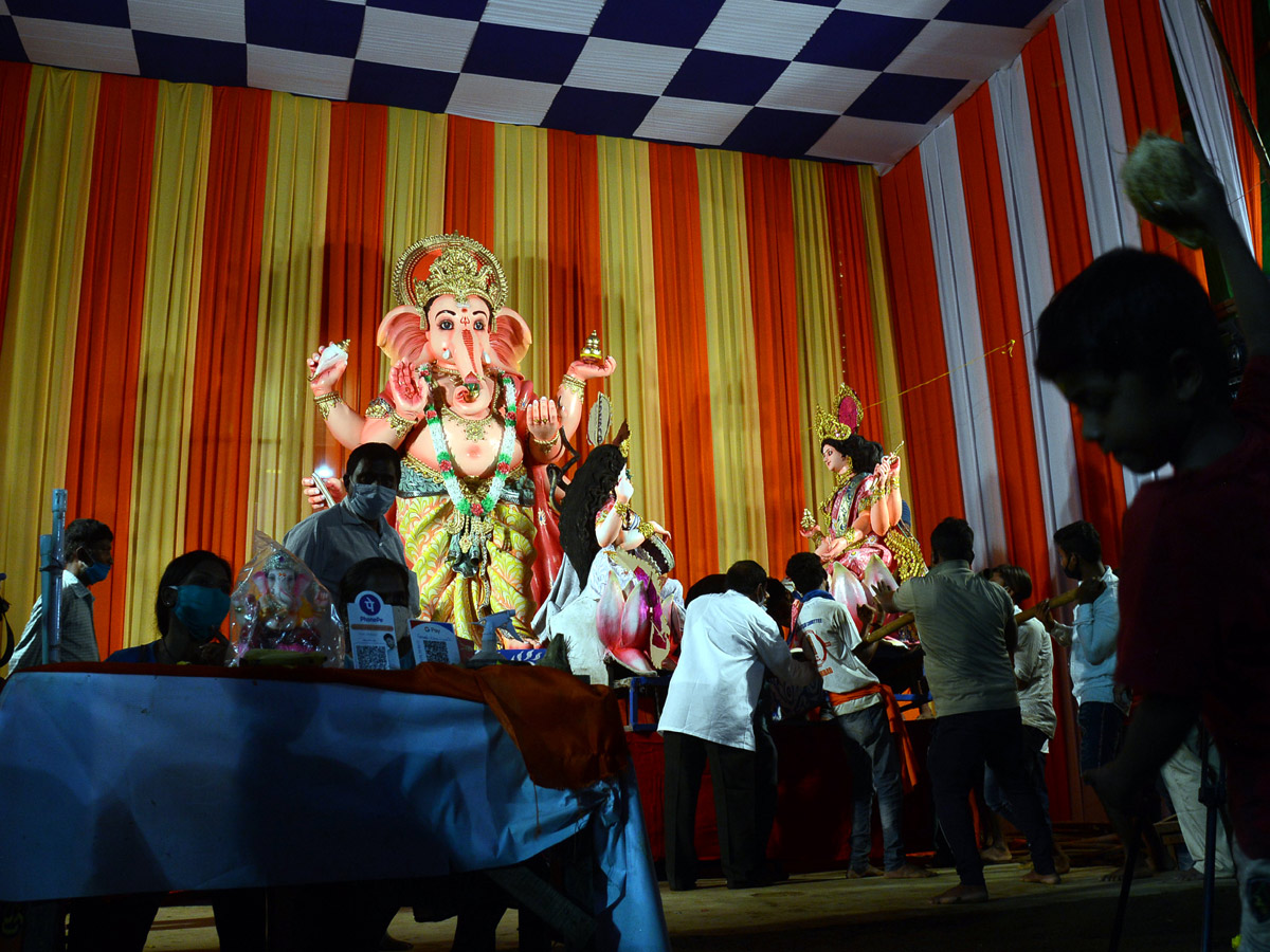 khairatabad ganesh 2020 - Sakshi14