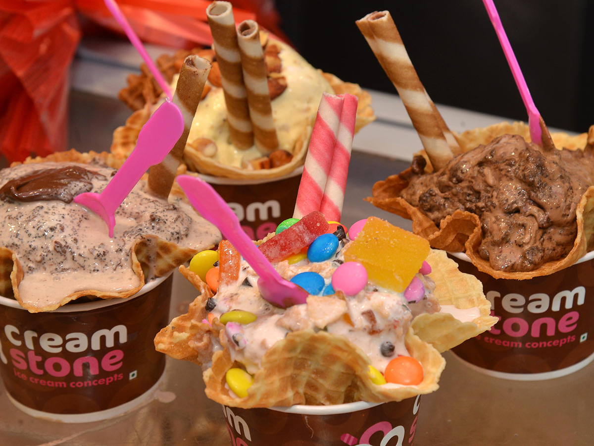 cream stone ice cream parlour at madhapur photo gallery - Sakshi14