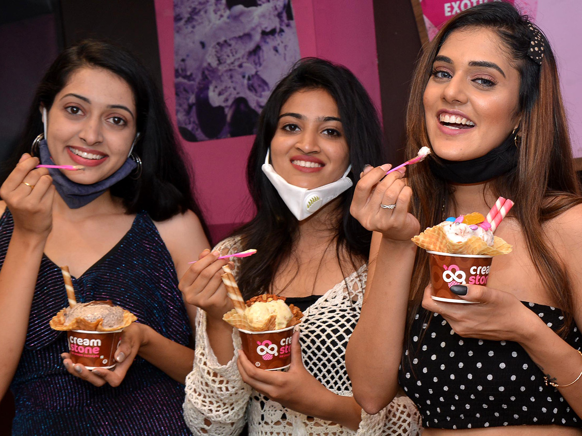 cream stone ice cream parlour at madhapur photo gallery - Sakshi4