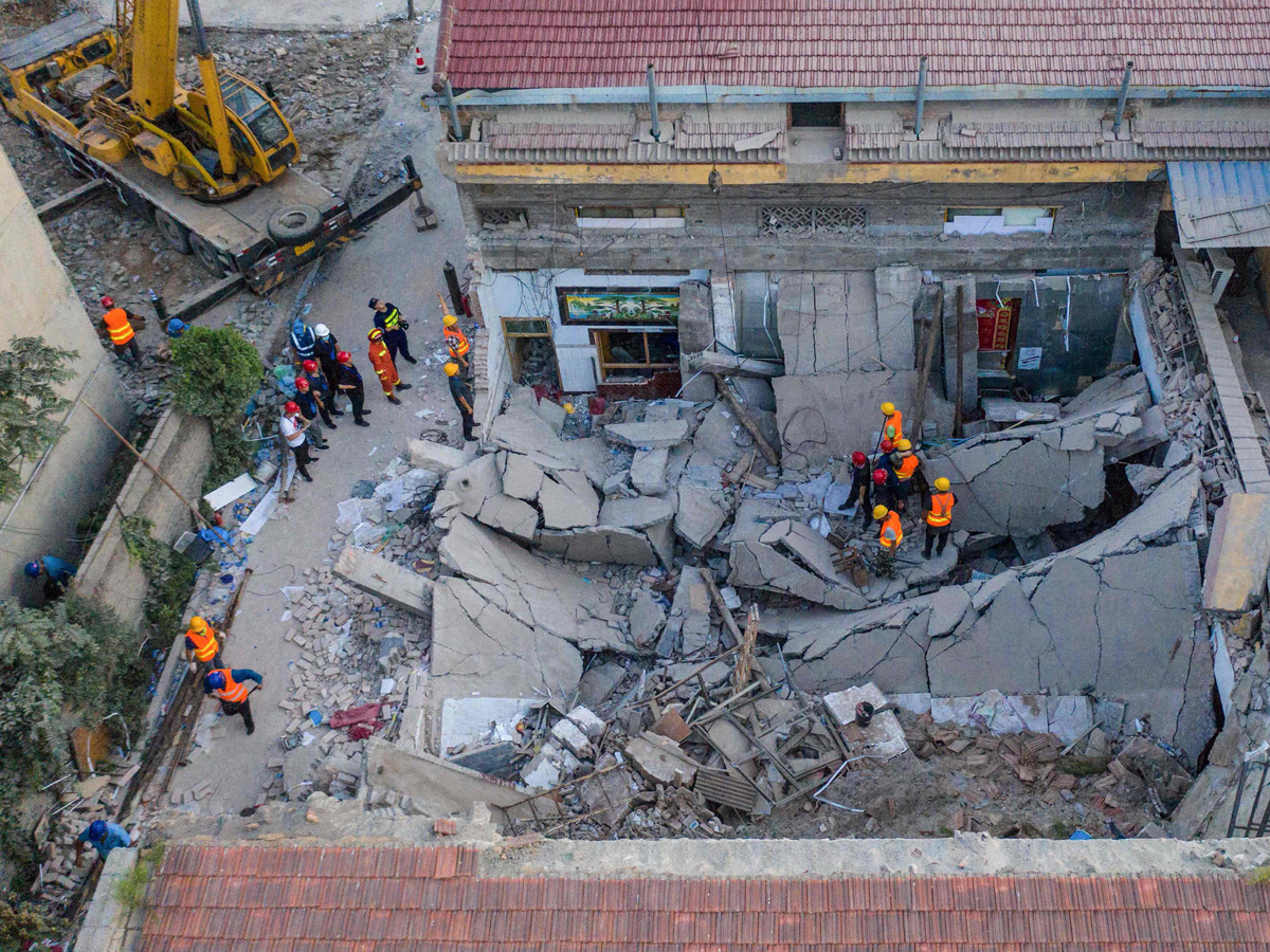  Restaurant Collapses In China Photo Gallery - Sakshi2