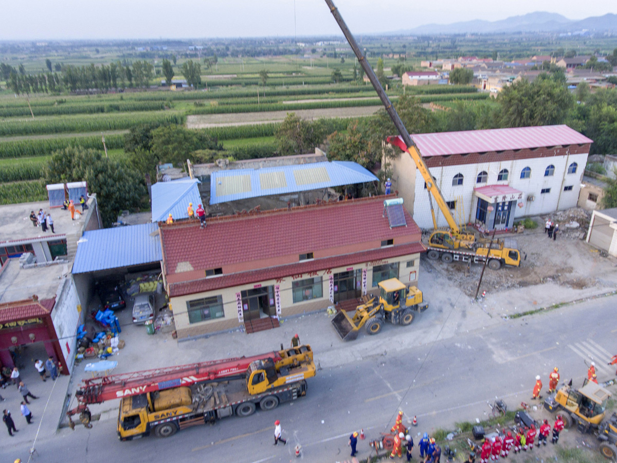  Restaurant Collapses In China Photo Gallery - Sakshi4