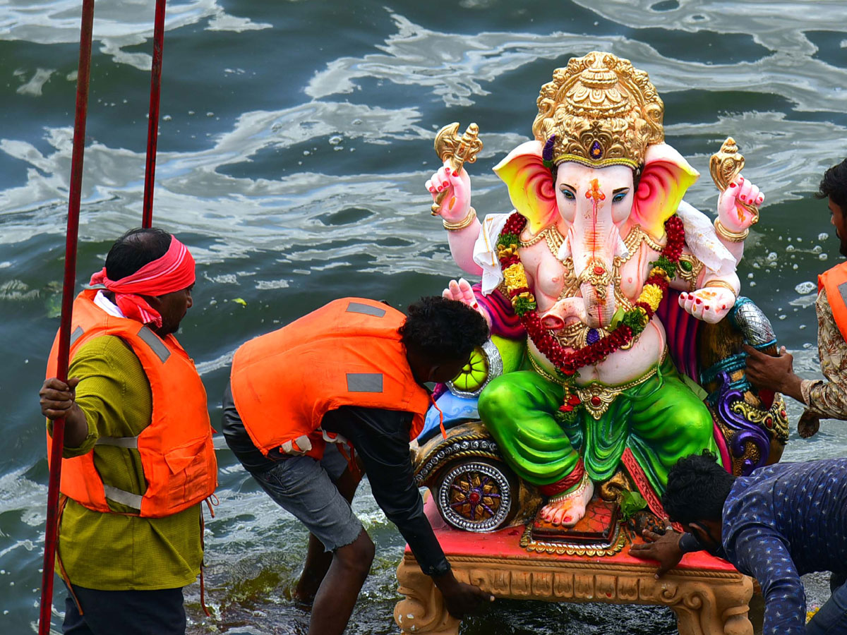 Ganesh Immersion 2020 Hyderabad TankBund Photo Gallery - Sakshi19