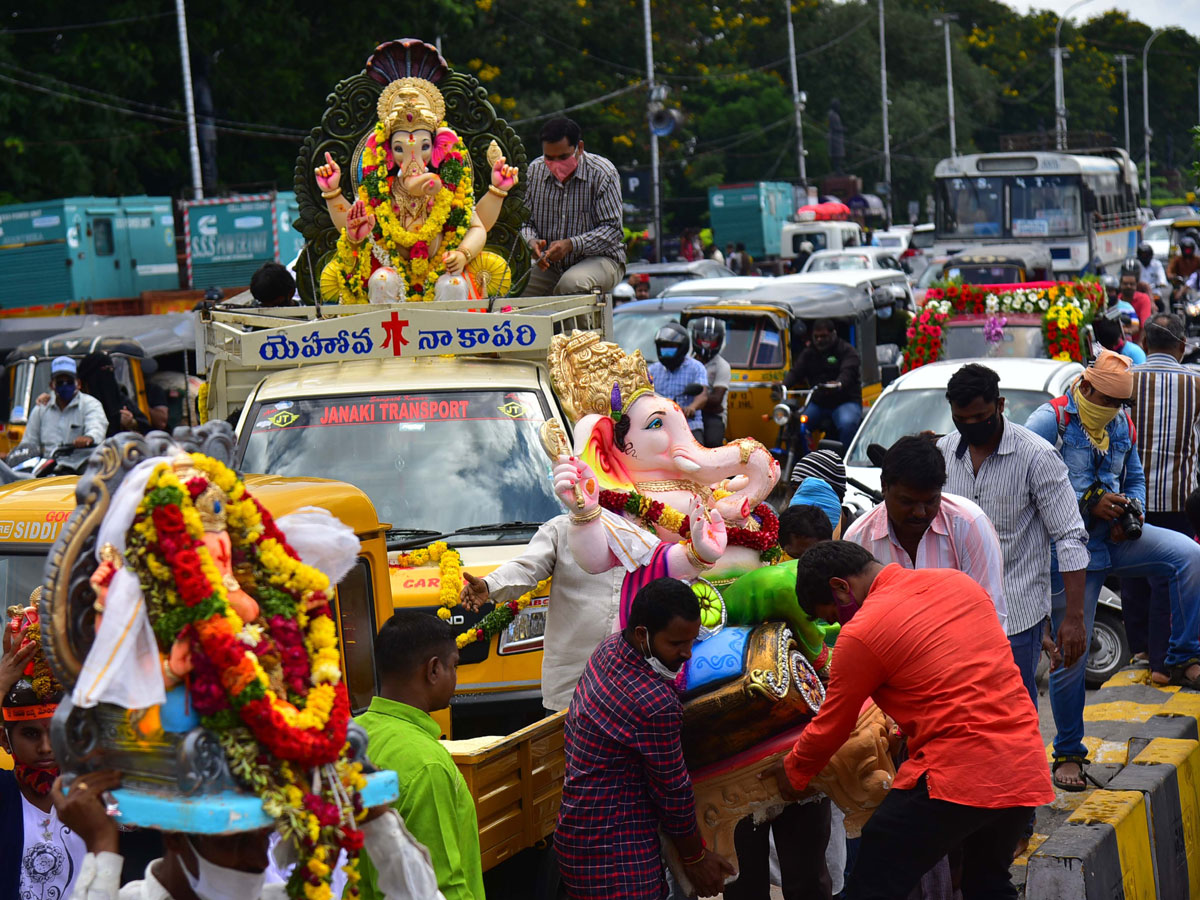 Ganesh Immersion 2020 Hyderabad TankBund Photo Gallery - Sakshi21