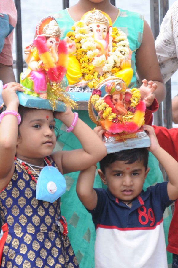 Ganesh Immersion 2020 Hyderabad TankBund Photo Gallery - Sakshi44