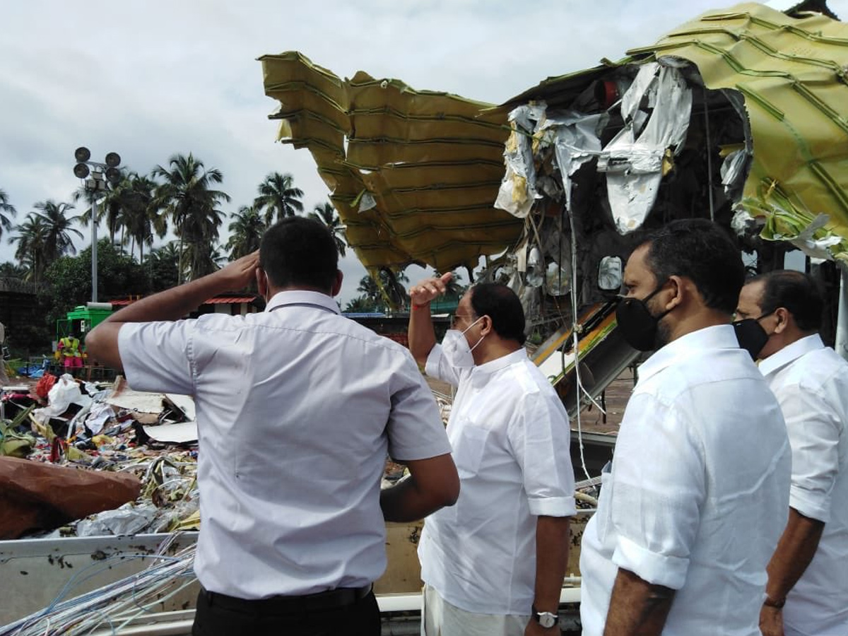 Air India plane crashes while landing Photo Gallery - Sakshi14