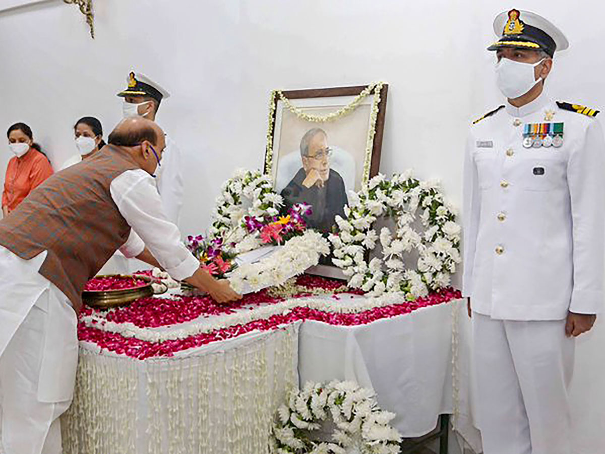  Political leaders pay their last respect to former President Pranab Mukherjee Photo Gallery - Sakshi4