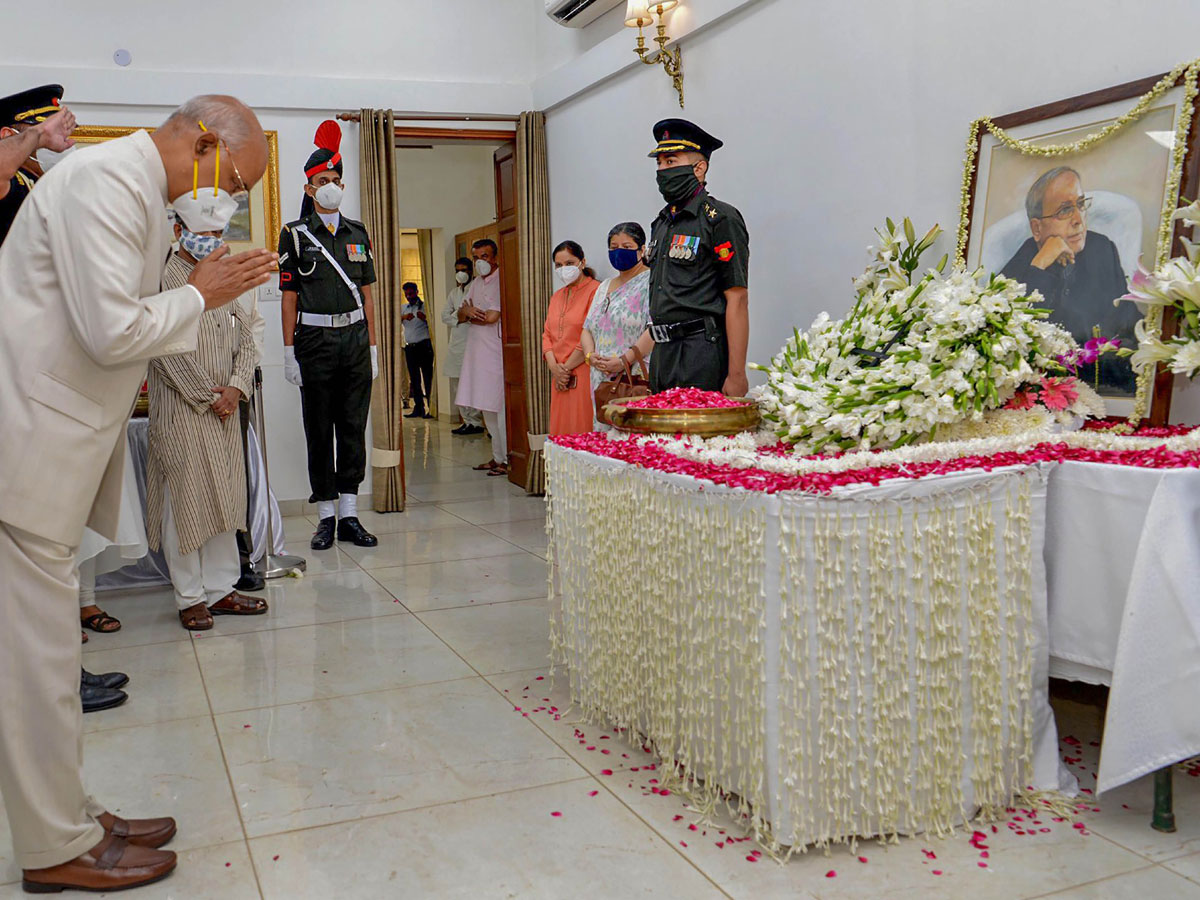  Political leaders pay their last respect to former President Pranab Mukherjee Photo Gallery - Sakshi5