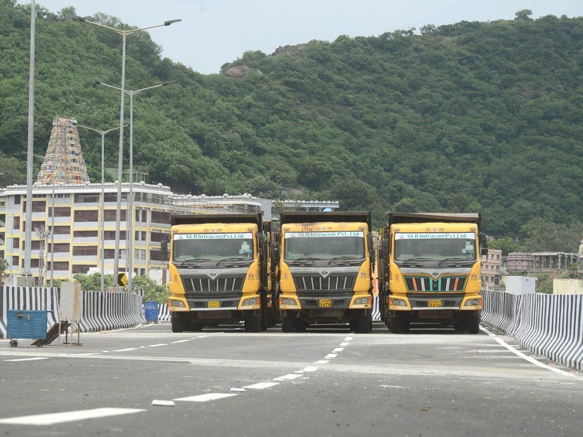 vijayawada kanaka durga flyover latest photos Photo Gallery - Sakshi4